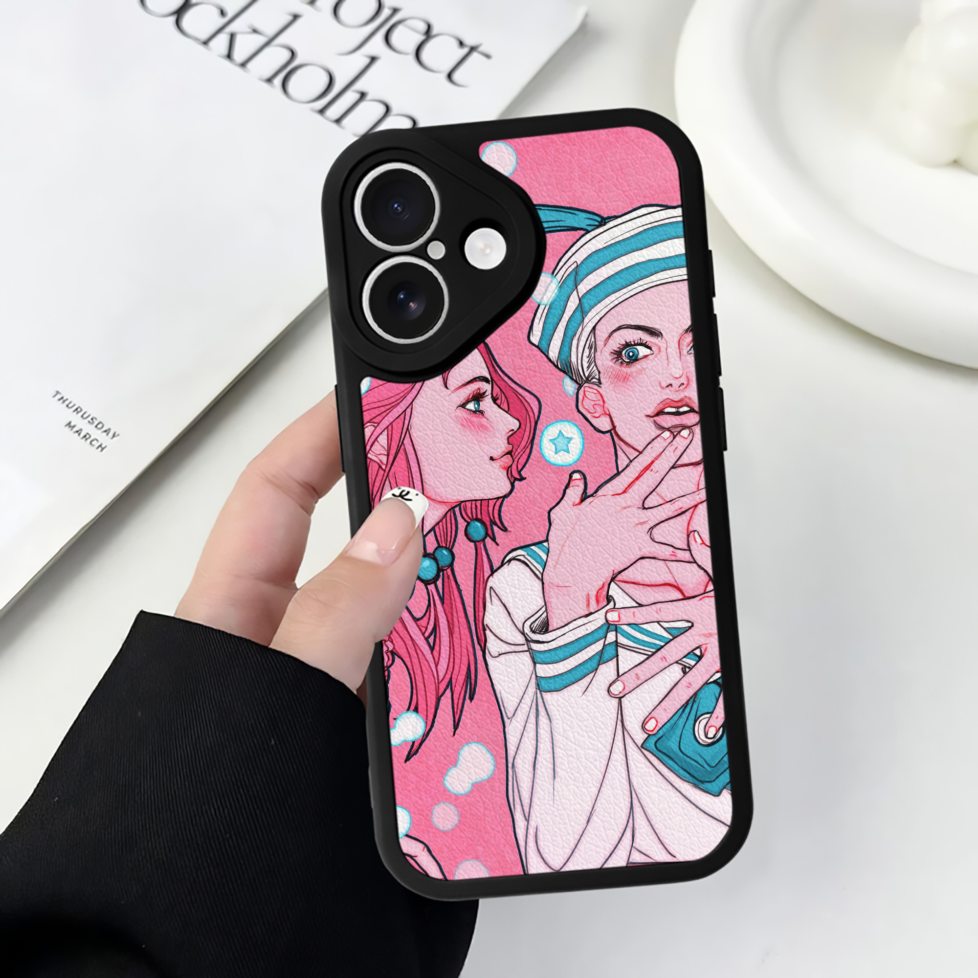 （画像用） ジョジョの奇妙な冒険 JoJo's Bizarre Adventure 【iPhone 16シリーズ対応】シリコンスマホケース（レザー調） 材質：シリコン